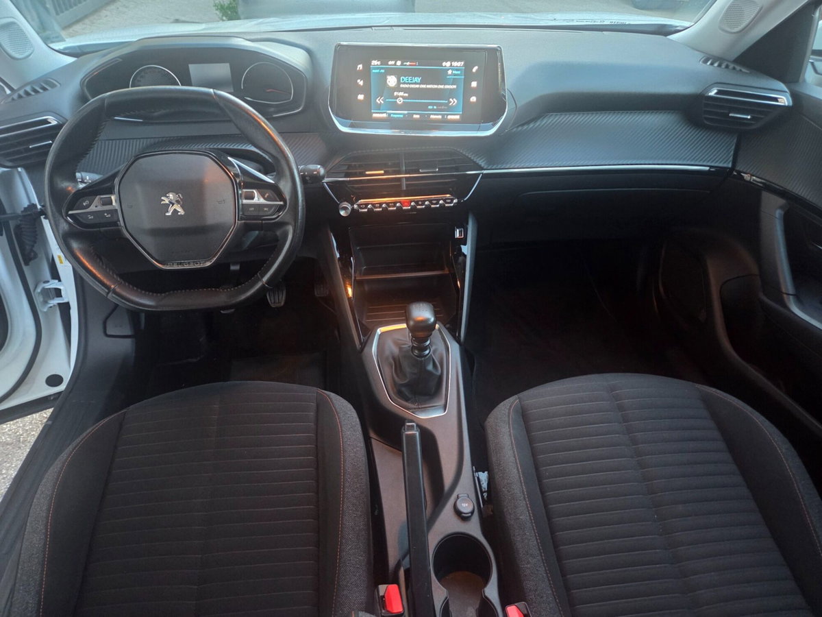 Peugeot 2008 100 S&S Allure (10)