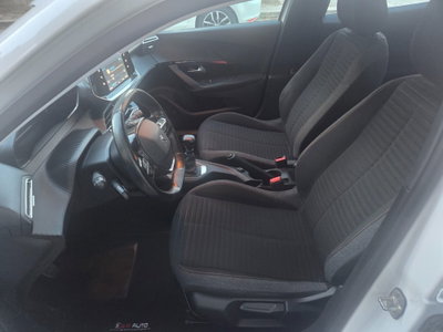 Peugeot 2008 100 S&S Allure (13)