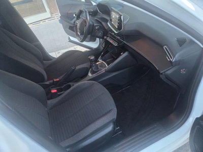 Peugeot 2008 100 S&S Allure (15)