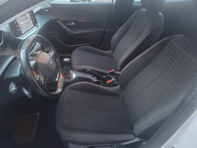 Peugeot 2008 100 S&S Allure (16)