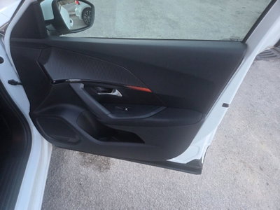 Peugeot 2008 100 S&S Allure (20)