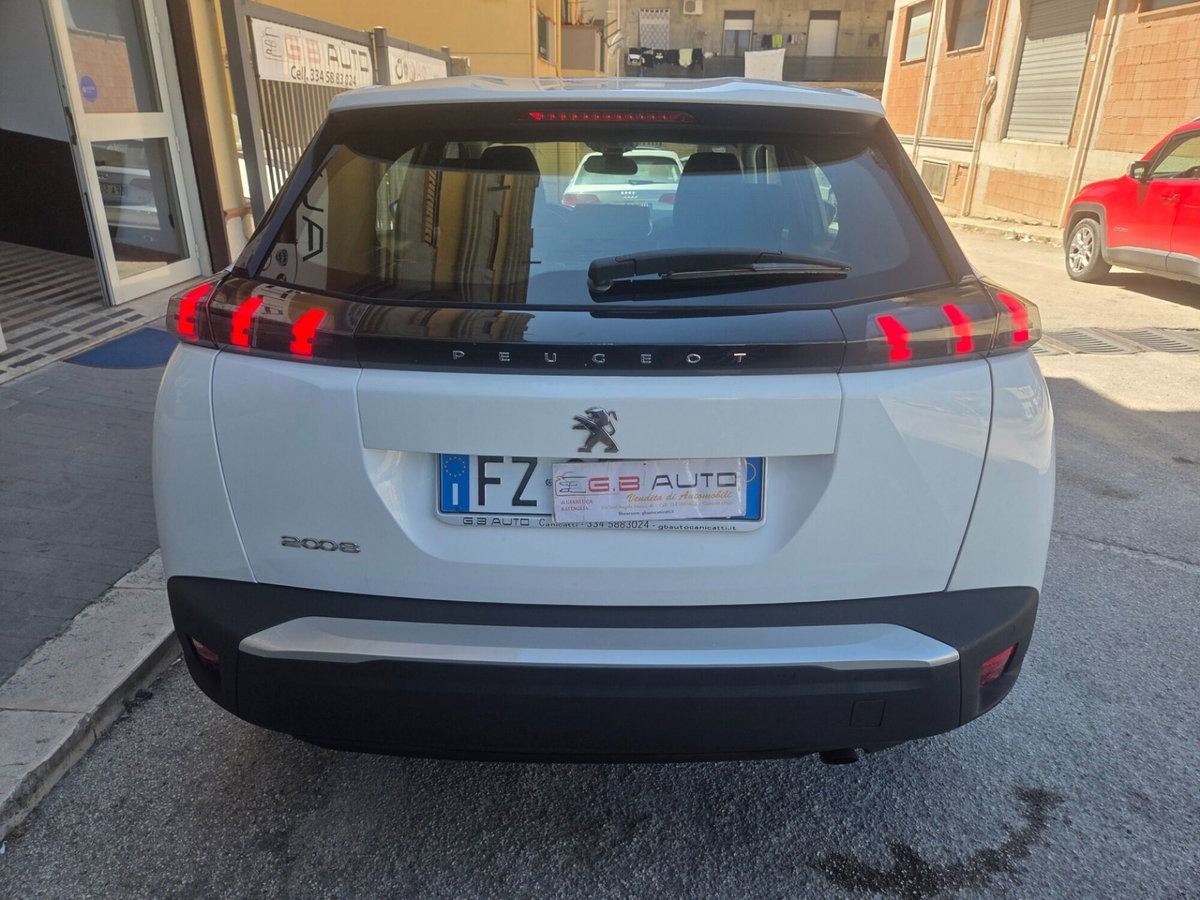 Peugeot 2008 100 S&S Allure (3)