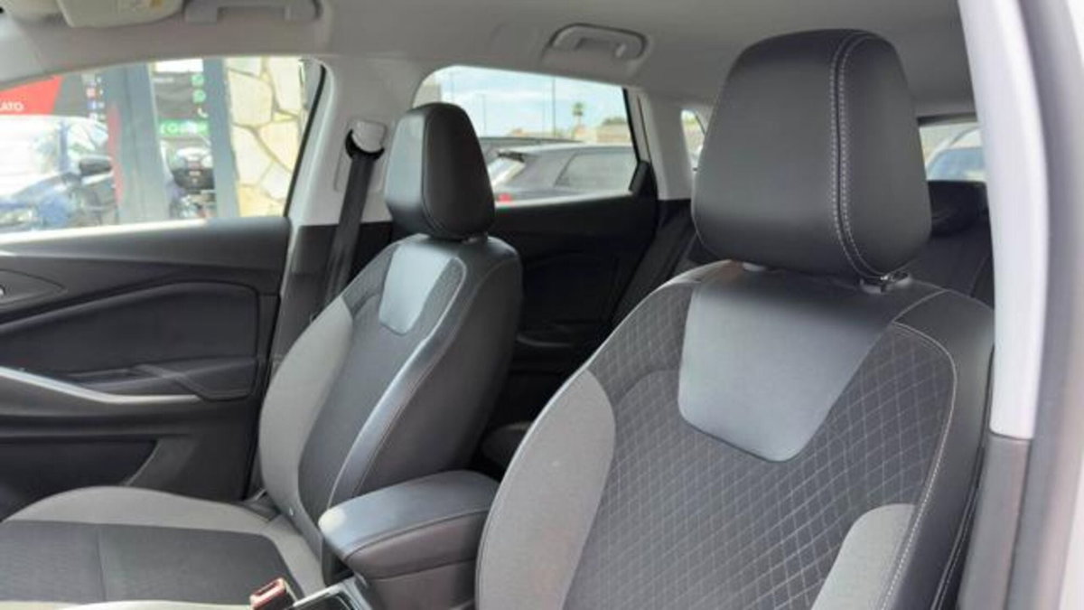 Opel Grandland 1.5 diesel Ecotec aut. GS Line (18)