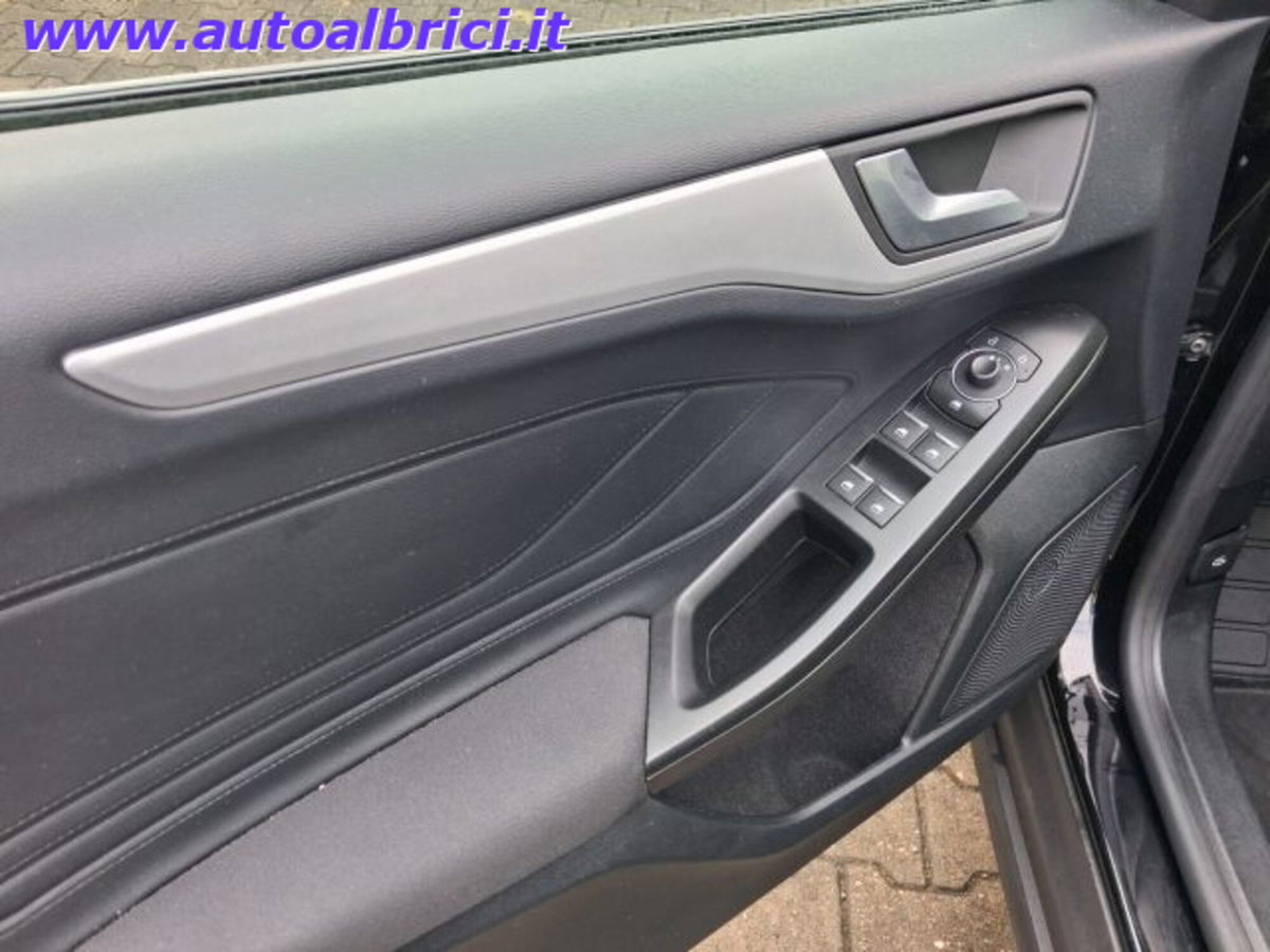 Ford Focus 1.0 EcoBoost Hybrid 125 CV Powershift 5p. Business (11)