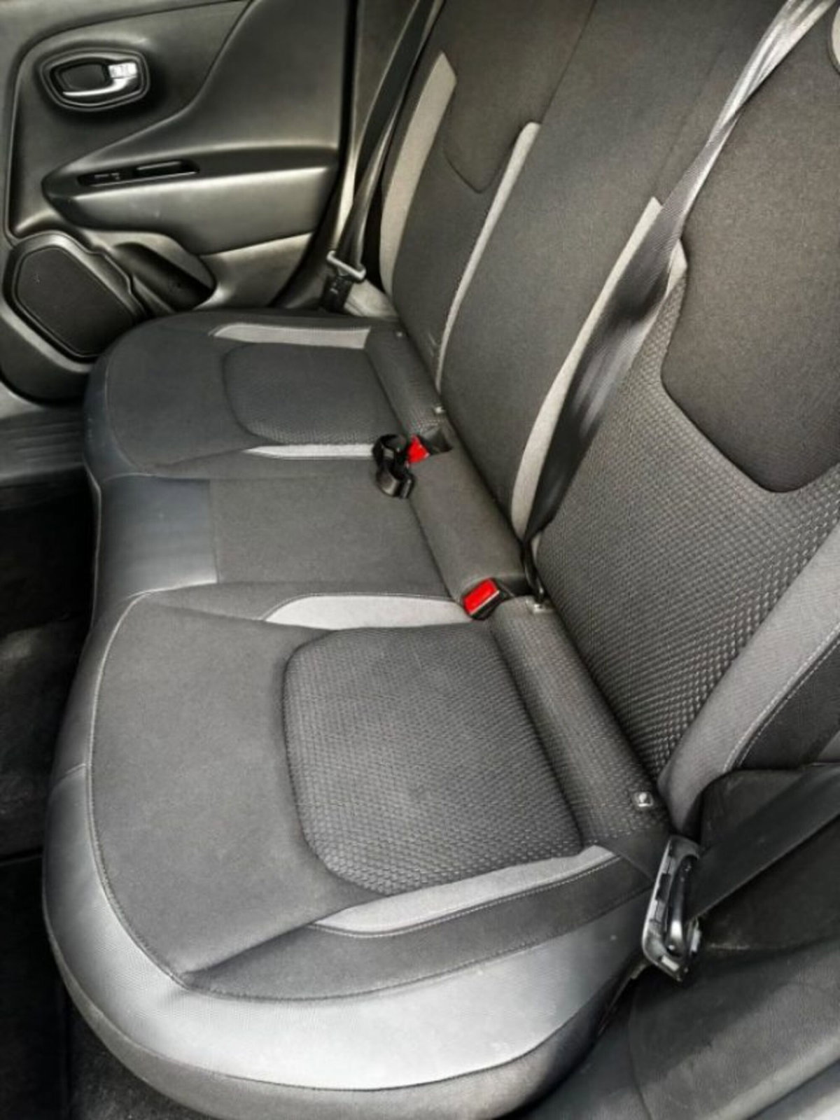 Jeep Renegade 1.6 Mjt 130 CV Limited (8)