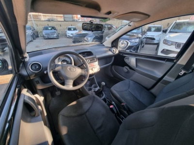Toyota Aygo 1.0 12V VVT-i 5 porte Sol (10)
