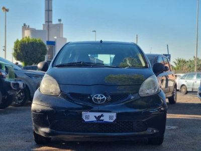 Toyota Aygo 1.0 12V VVT-i 5 porte Sol (2)