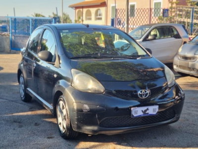 Toyota Aygo 1.0 12V VVT-i 5 porte Sol (3)