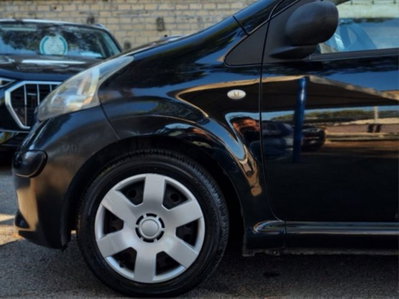 Toyota Aygo 1.0 12V VVT-i 5 porte Sol (7)