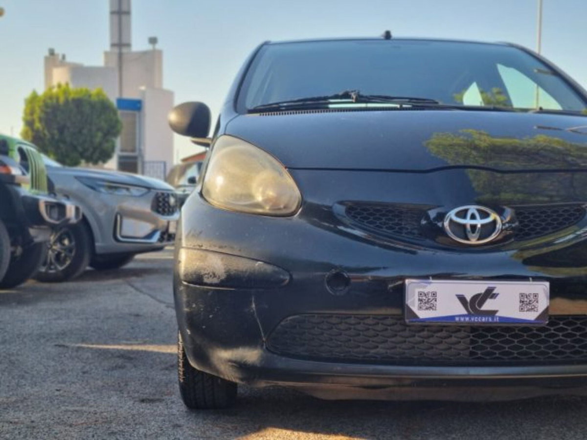Toyota Aygo 1.0 12V VVT-i 5 porte Sol (9)