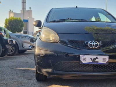 Toyota Aygo 1.0 12V VVT-i 5 porte Sol (9)
