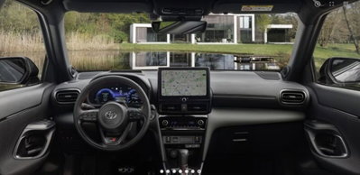 Toyota Yaris Cross fwd 130cv e-cvt (8)