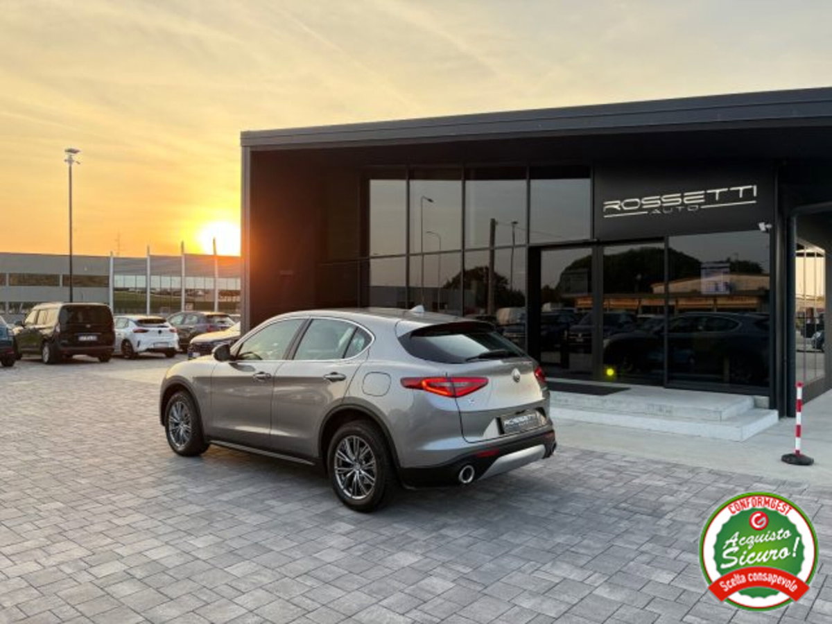 Alfa Romeo Stelvio Stelvio 2.2 Turbodiesel 210 CV AT8 Q4 Executive (9)
