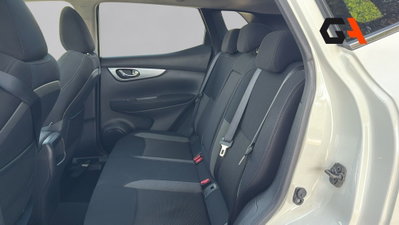 Nissan Qashqai 1.5 dCi 115 CV DCT N-Connecta (16)