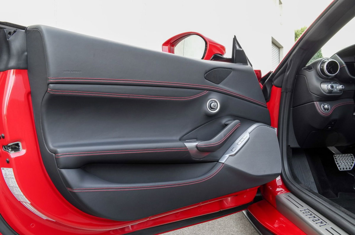 Ferrari Portofino Spider Portofino (13)
