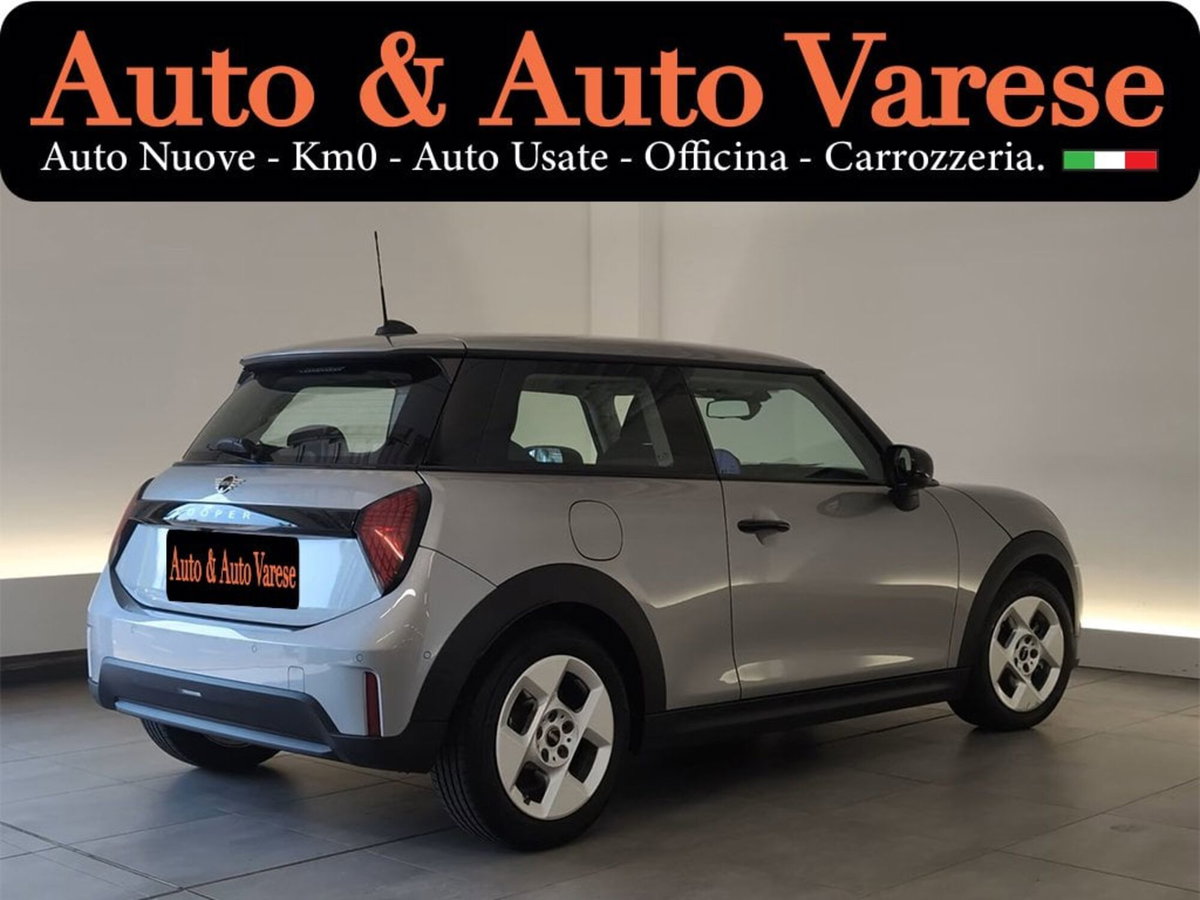 MINI Mini 1.5 Cooper Essential (2)