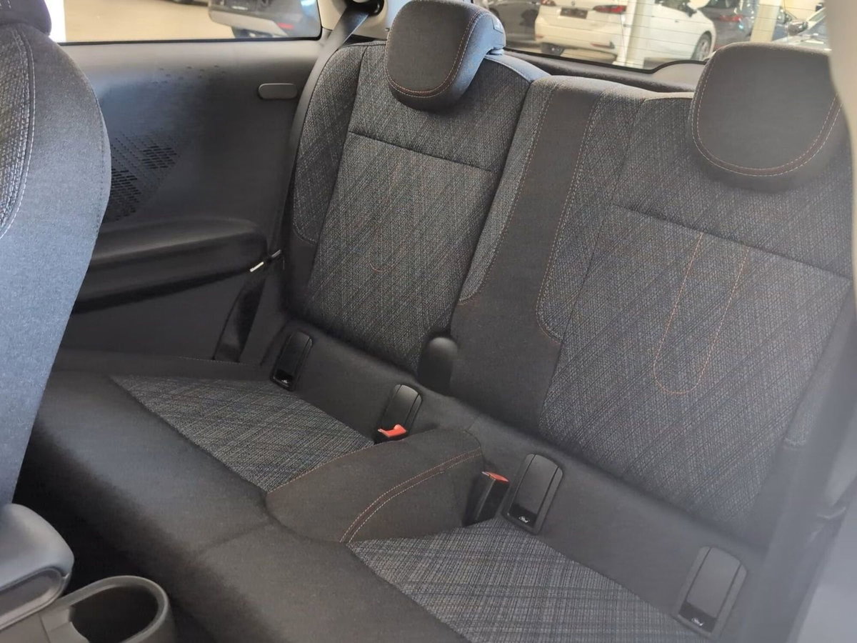 MINI Mini 1.5 Cooper Essential (9)