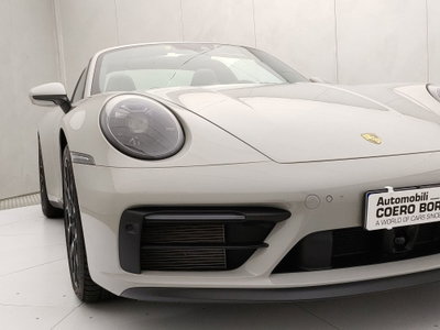 Porsche 911 Cabrio Targa 3.0 4 GTS (7)