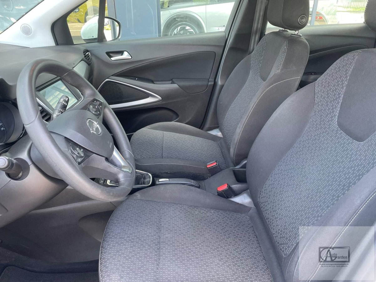 Opel Crossland X 1.2 12V Advance (12)