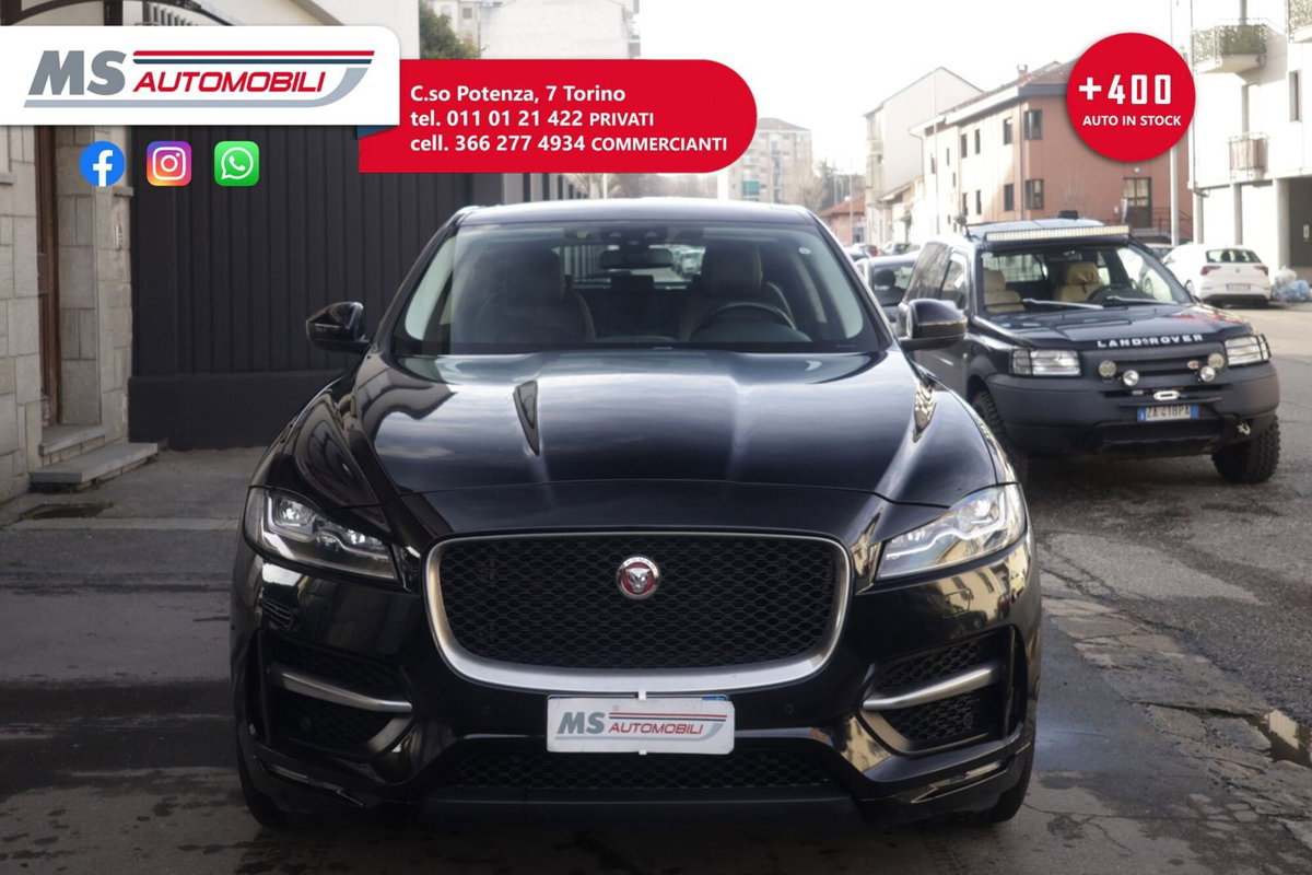 Jaguar F-Pace 2.0 D 180 CV AWD R-Sport (9)