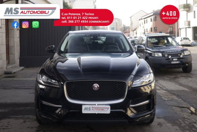 Jaguar F-Pace 2.0 D 180 CV AWD R-Sport (9)