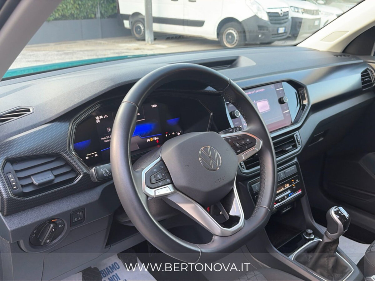 Volkswagen T-Cross 1.0 TSI 110 CV Sport (15)