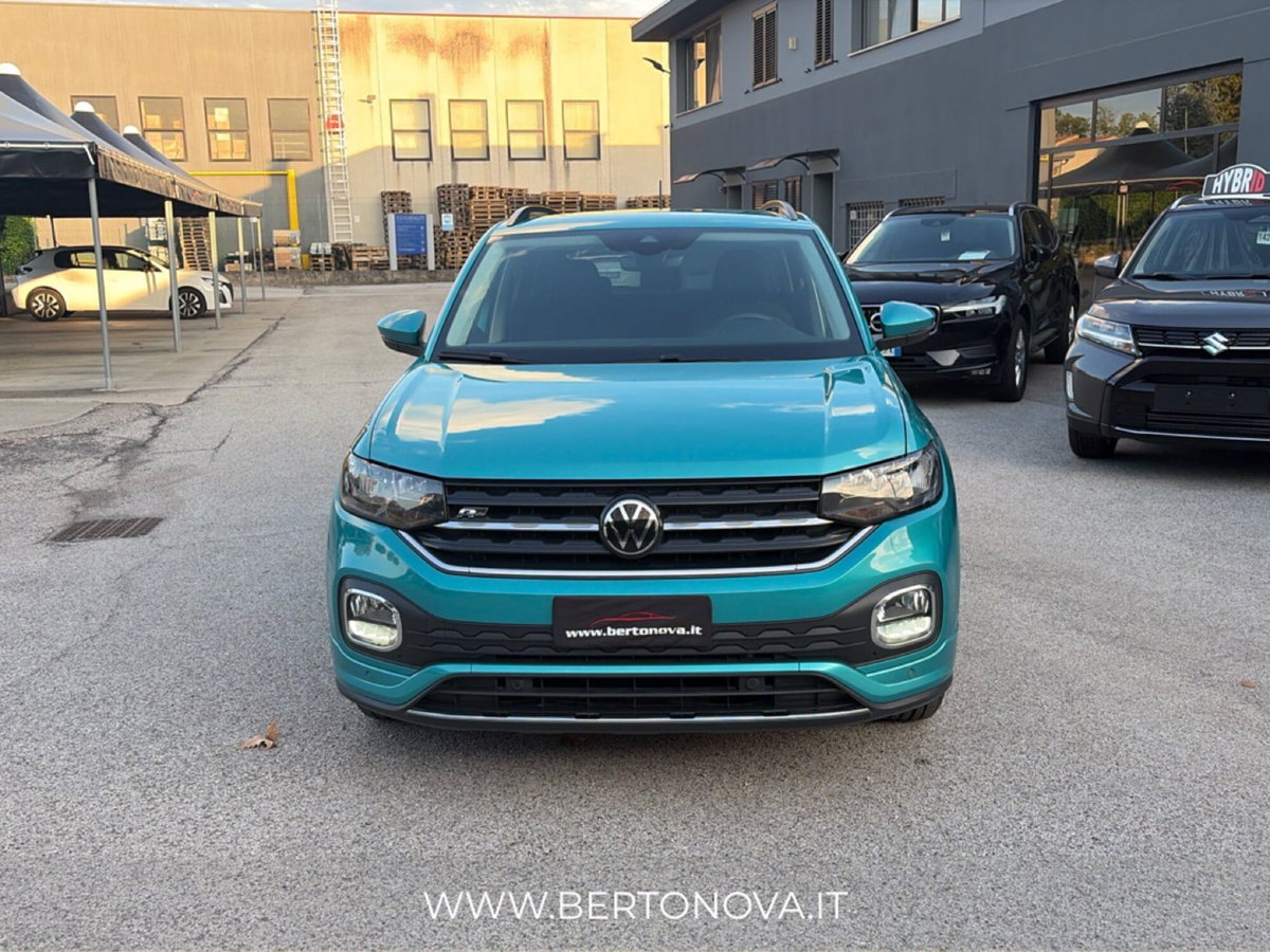 Volkswagen T-Cross 1.0 TSI 110 CV Sport (5)