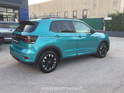 Volkswagen T-Cross 1.0 TSI 110 CV Sport (9)