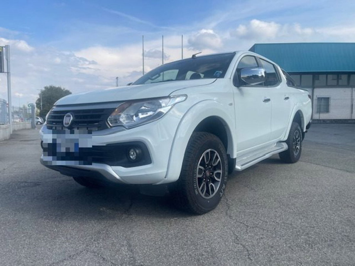 Mitsubishi L200 2.4 DI-D/181CV Club Cab Intense Hp Mivec (2)