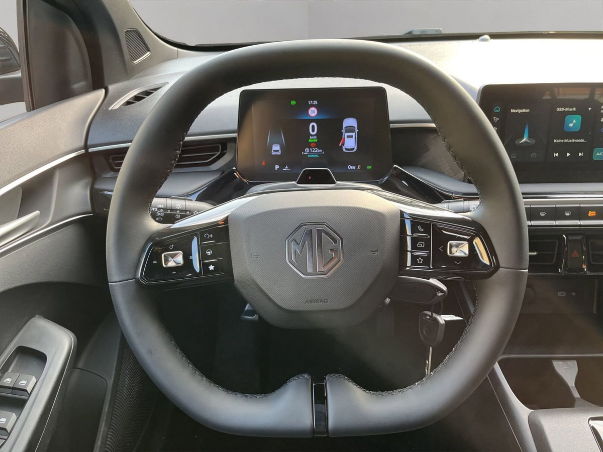 Mg MG3 1.5 hybrid+ Standard auto (13)