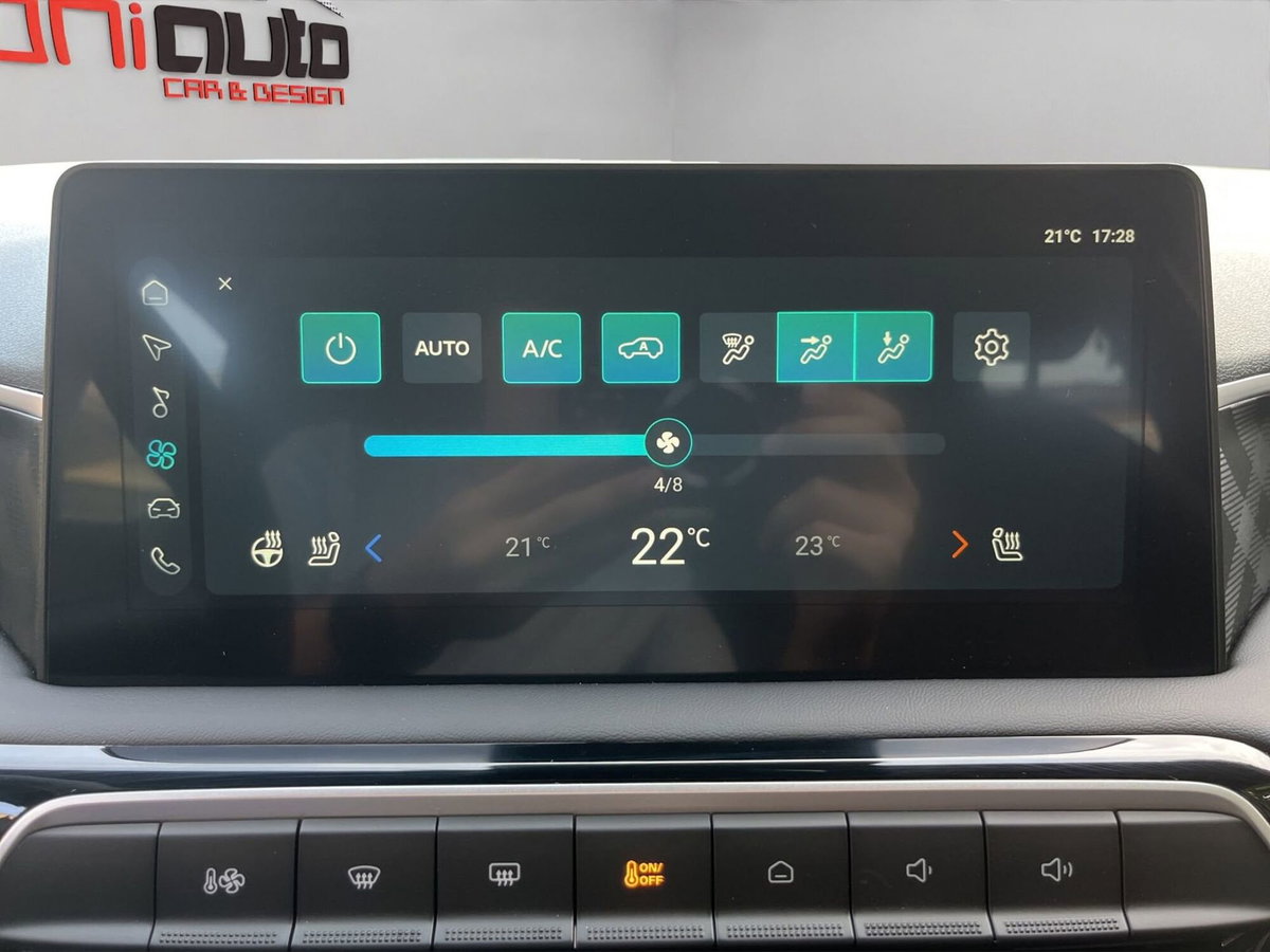 Mg MG3 1.5 hybrid+ Standard auto (18)