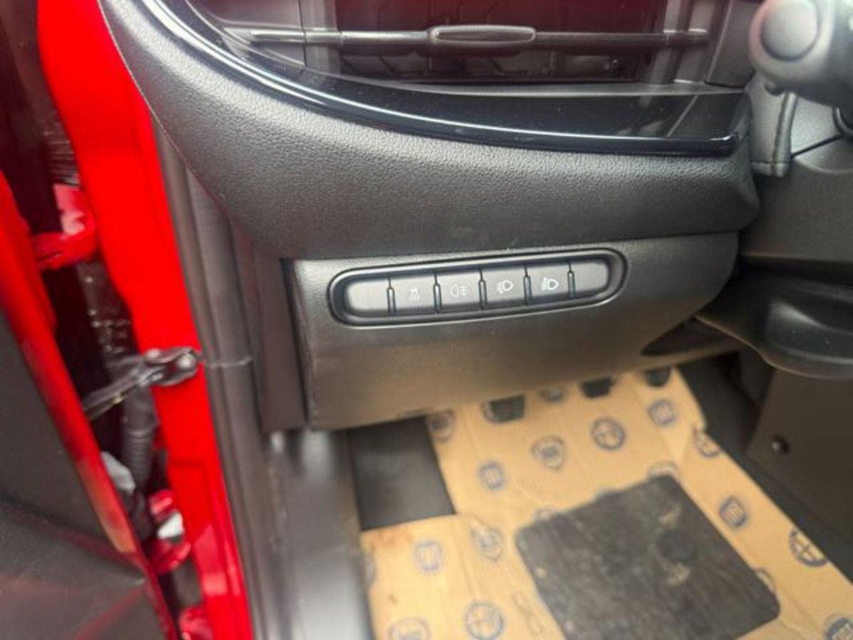 Fiat 500 1.0 hybrid Icon (17)