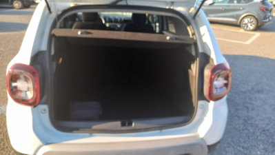 Dacia Duster 1.0 TCe 100 CV ECO-G 4x2 Prestige (7)