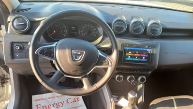 Dacia Duster 1.0 TCe 100 CV ECO-G 4x2 Prestige (8)