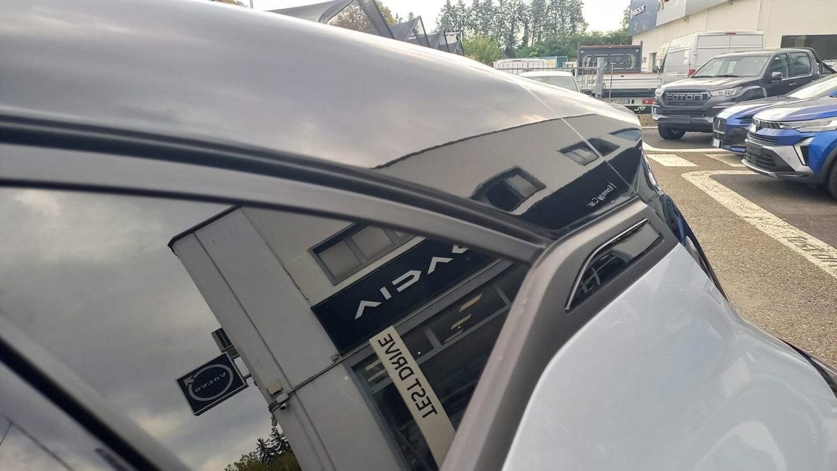 Renault Captur 1.8 full hybrid Techno 160cv auto (16)