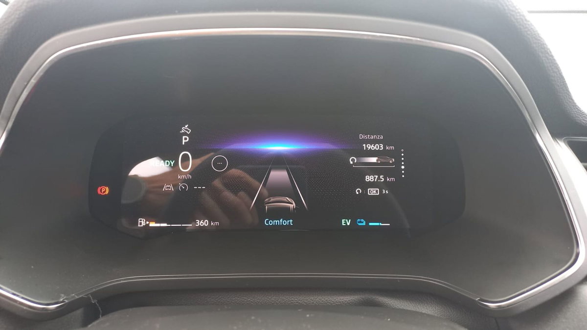 Renault Captur 1.8 full hybrid Techno 160cv auto (9)