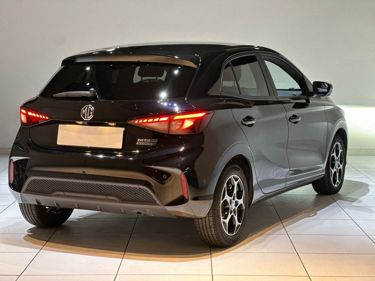 Mg MG3 1.5 hybrid+ Luxury auto (4)