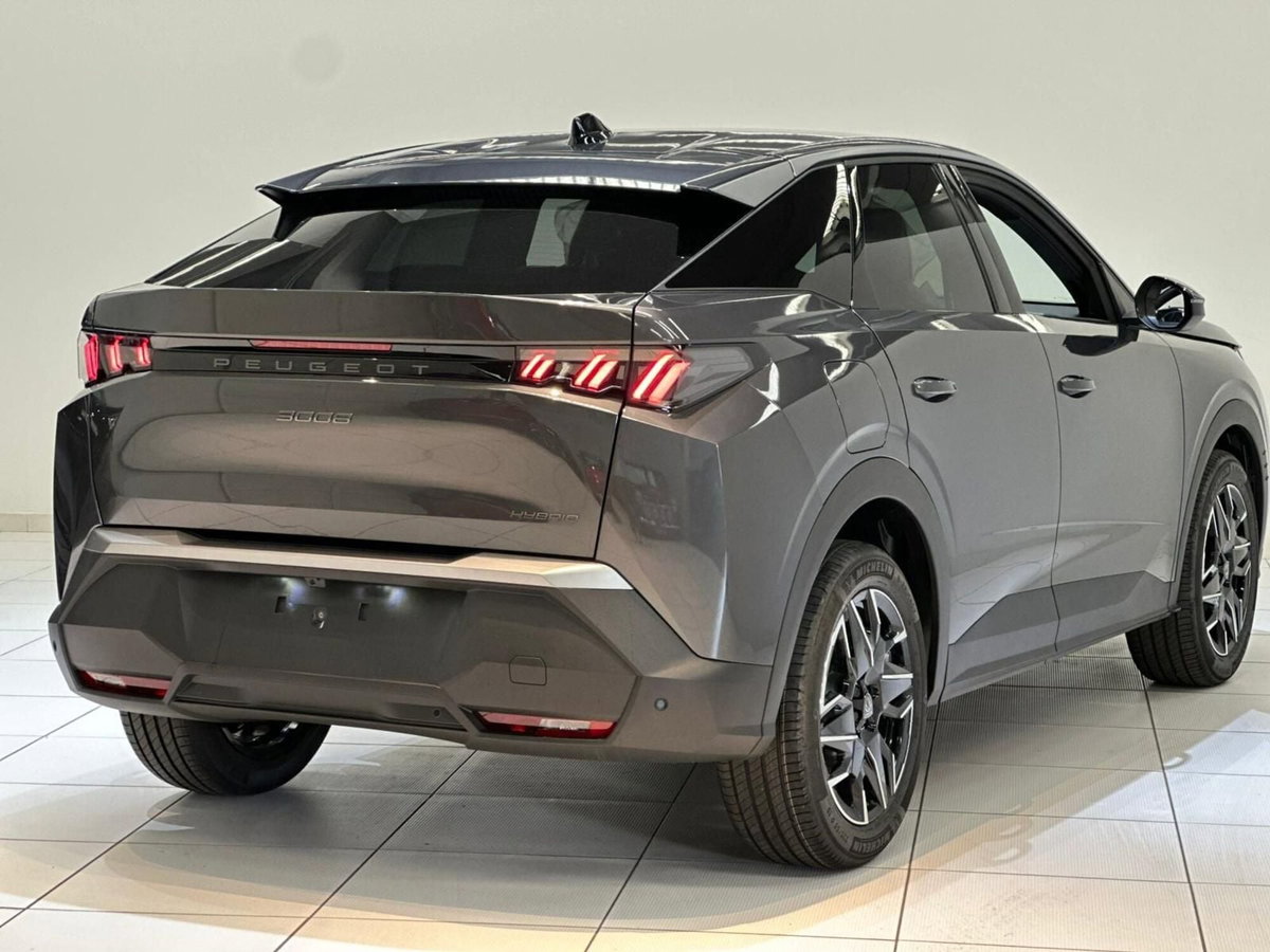 Peugeot 3008 1.2 hybrid Allure 145cv e-dcs6 (6)