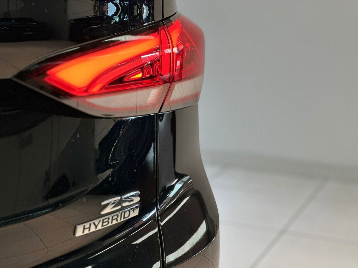 Mg ZS 1.5 hybrid+ Luxury auto (17)