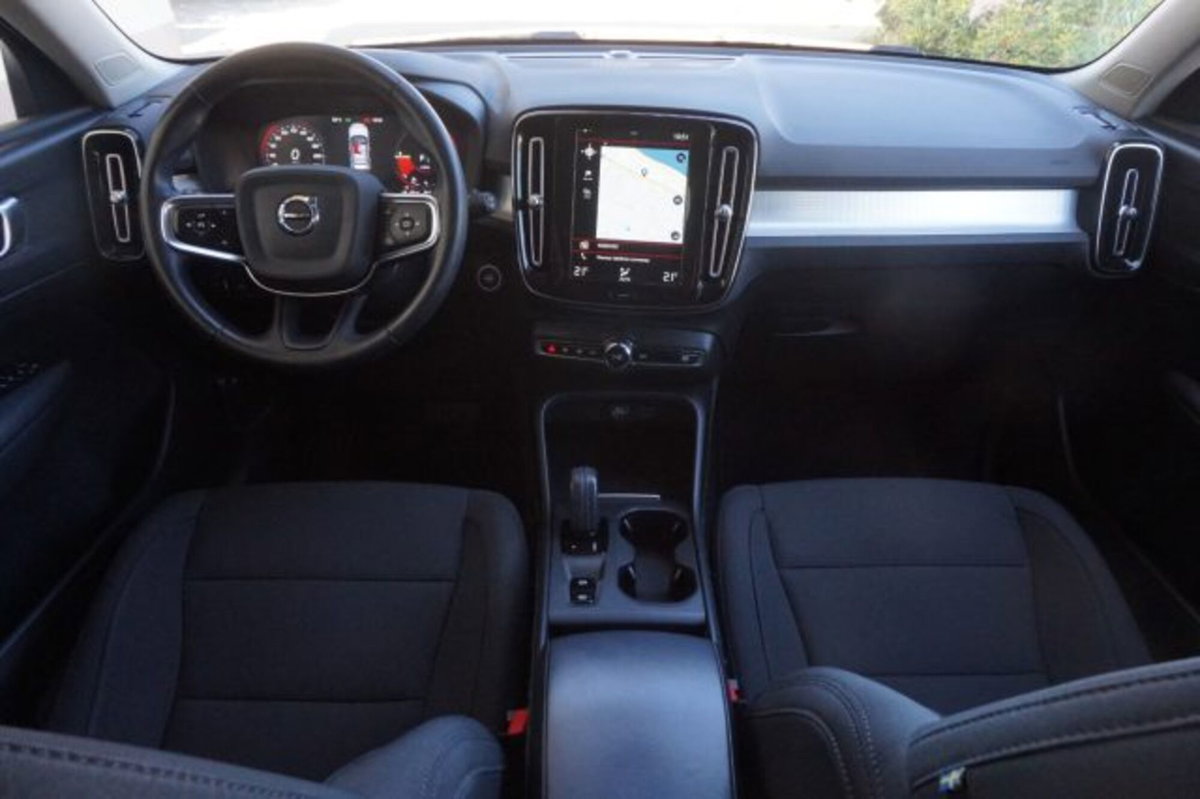 Volvo XC40 T5 Recharge Plug-in Hybrid Inscription Expression (14)