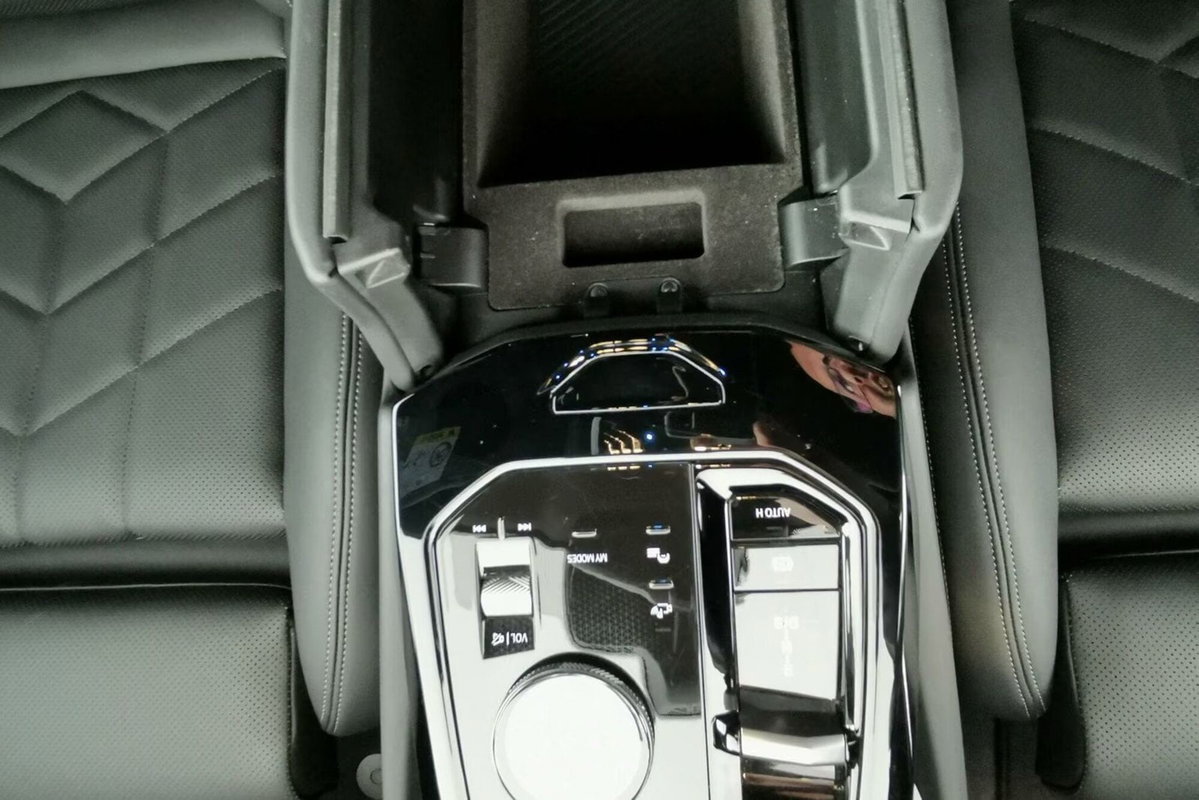 BMW Serie 5 Touring 520i  48V sdrive auto (9)