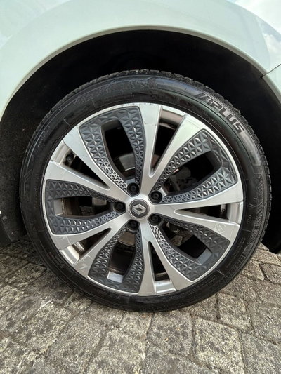 Renault Scénic 1.5 dci energy Intens 110cv (6)