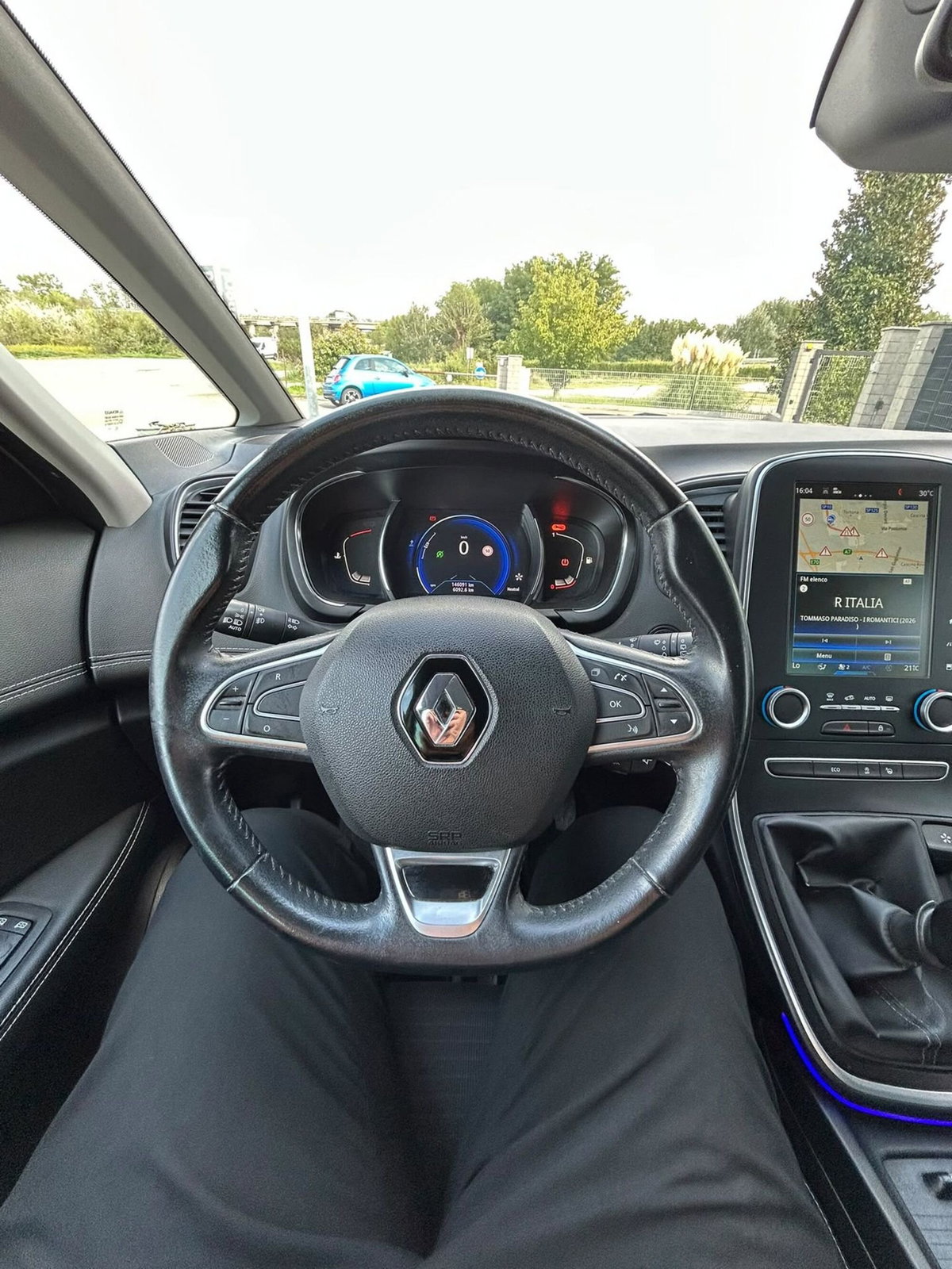 Renault Scénic 1.5 dci energy Intens 110cv (9)