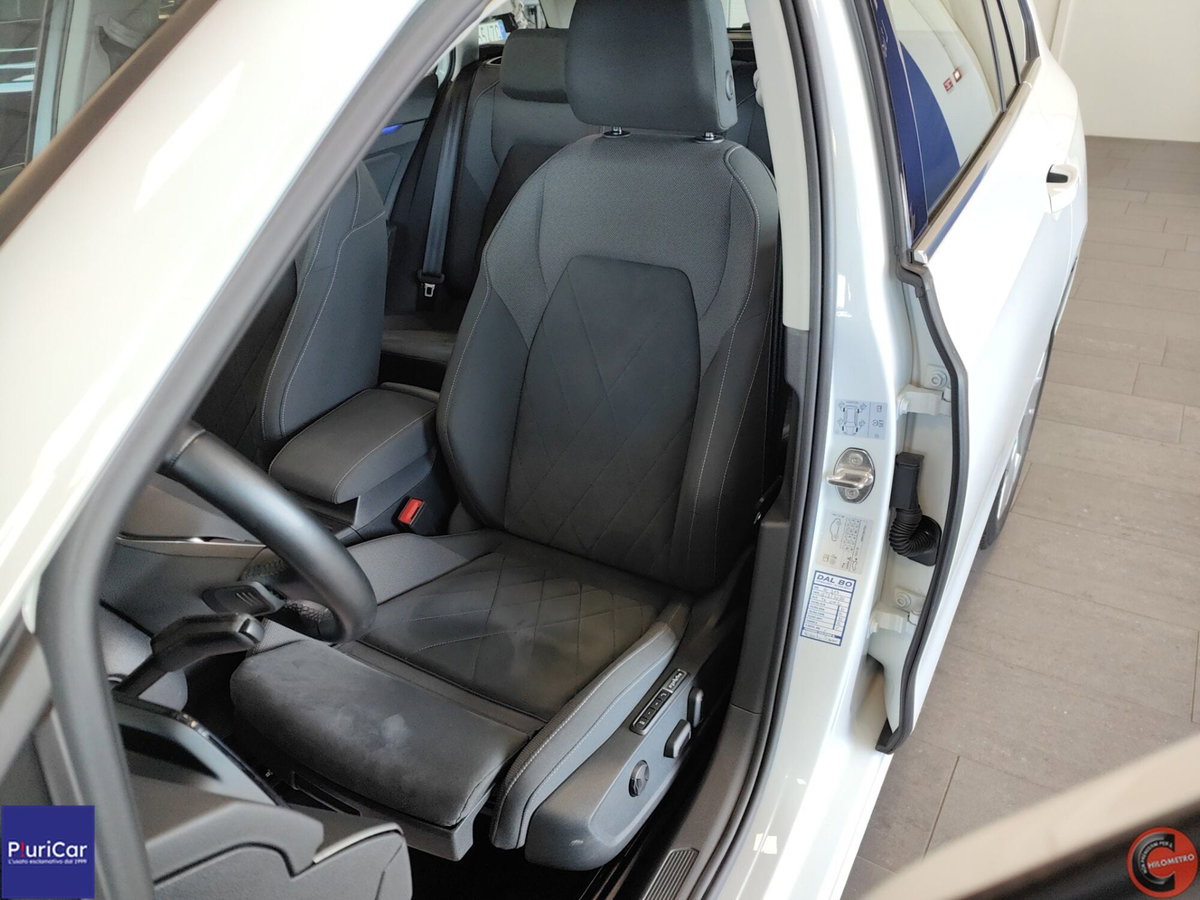 Volkswagen Golf Variant 2.0 TDI SCR DSG Style (4)