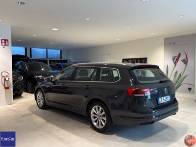 Volkswagen Passat Variant 2.0 TDI SCR 122 CV EVO DSG Business (6)