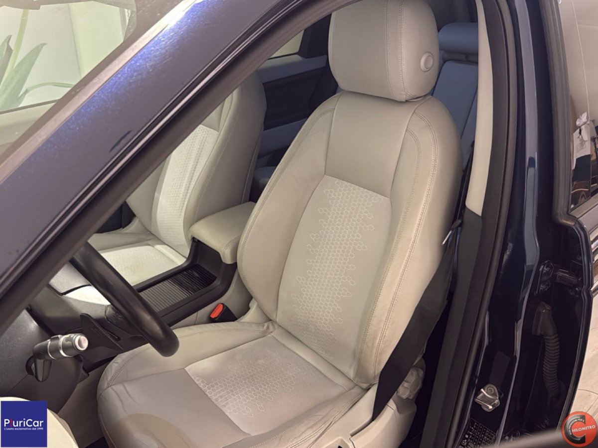 Land Rover Discovery Sport 2.0 TD4 150 CV SE (3)