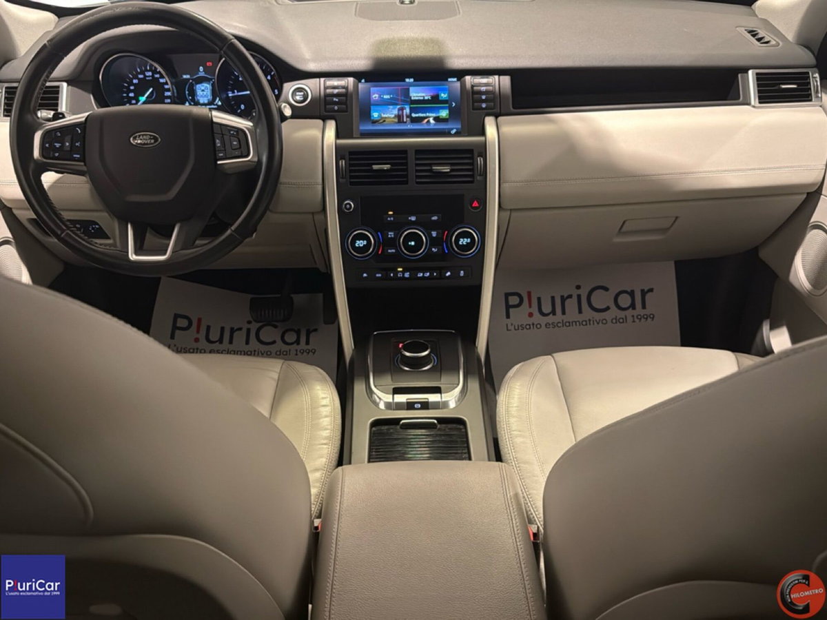 Land Rover Discovery Sport 2.0 TD4 150 CV SE (4)
