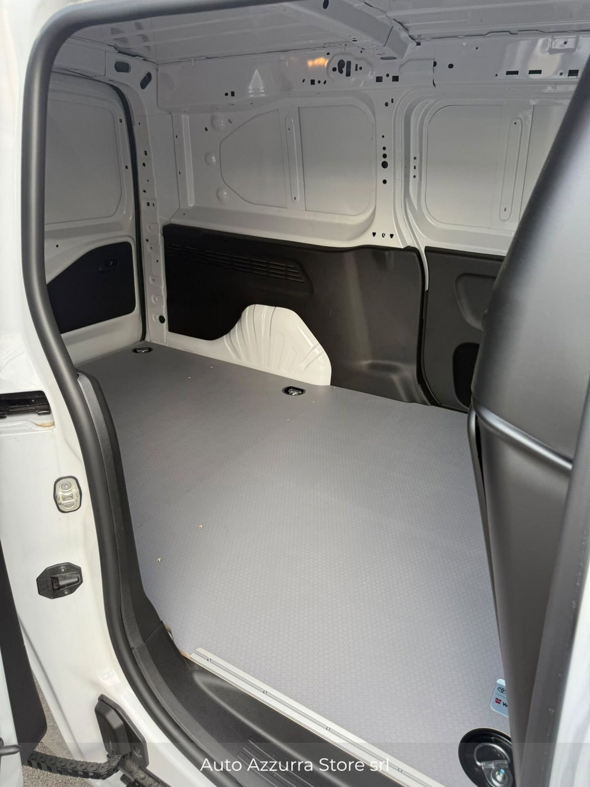 Toyota Proace City Furgone City 1.5D 100cv S&S L2 S Comfort (13)