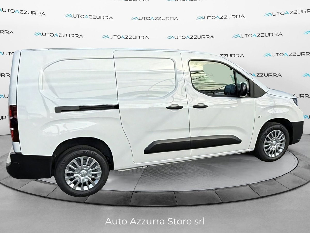 Toyota Proace City Furgone City 1.5D 100cv S&S L2 S Comfort (3)