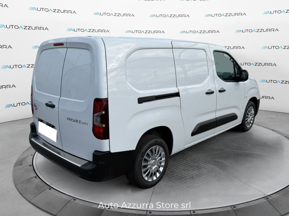 Toyota Proace City Furgone City 1.5D 100cv S&S L2 S Comfort (4)